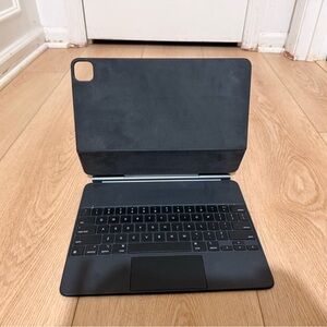 Apple IPad Pro Magic Keyboard (12.9 Inch)